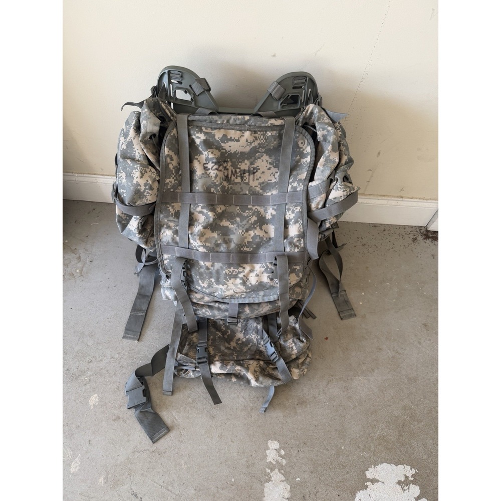 US Military Issue Army ACU Camouflage MOLLE II Large Ruck Sack Backpack Lot